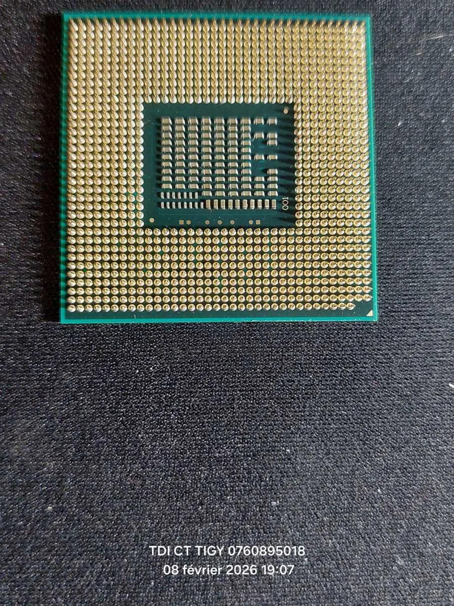 Processeur Intel Core i3 2310M 2.1GH 2 cœurs SR04R pour ordinateur portable Occasion